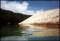 inlakesmall.jpg (12615 bytes)
