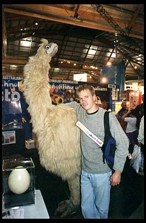 weird_bird_big.jpg (34173 bytes)