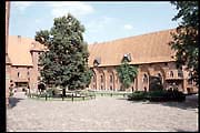 pol_100702_076