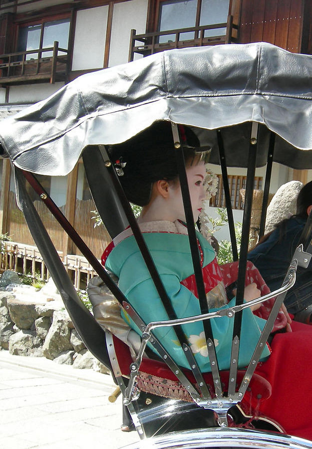 Fake geisha