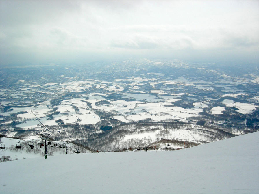 Over Niseko village