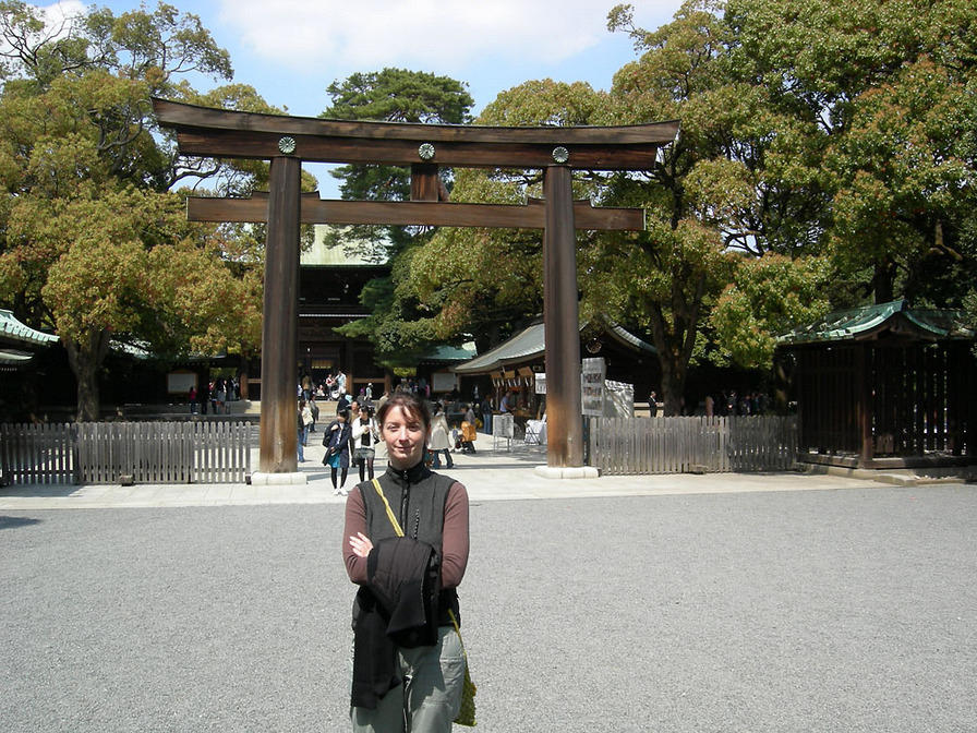 Going towards Meiji Shrine